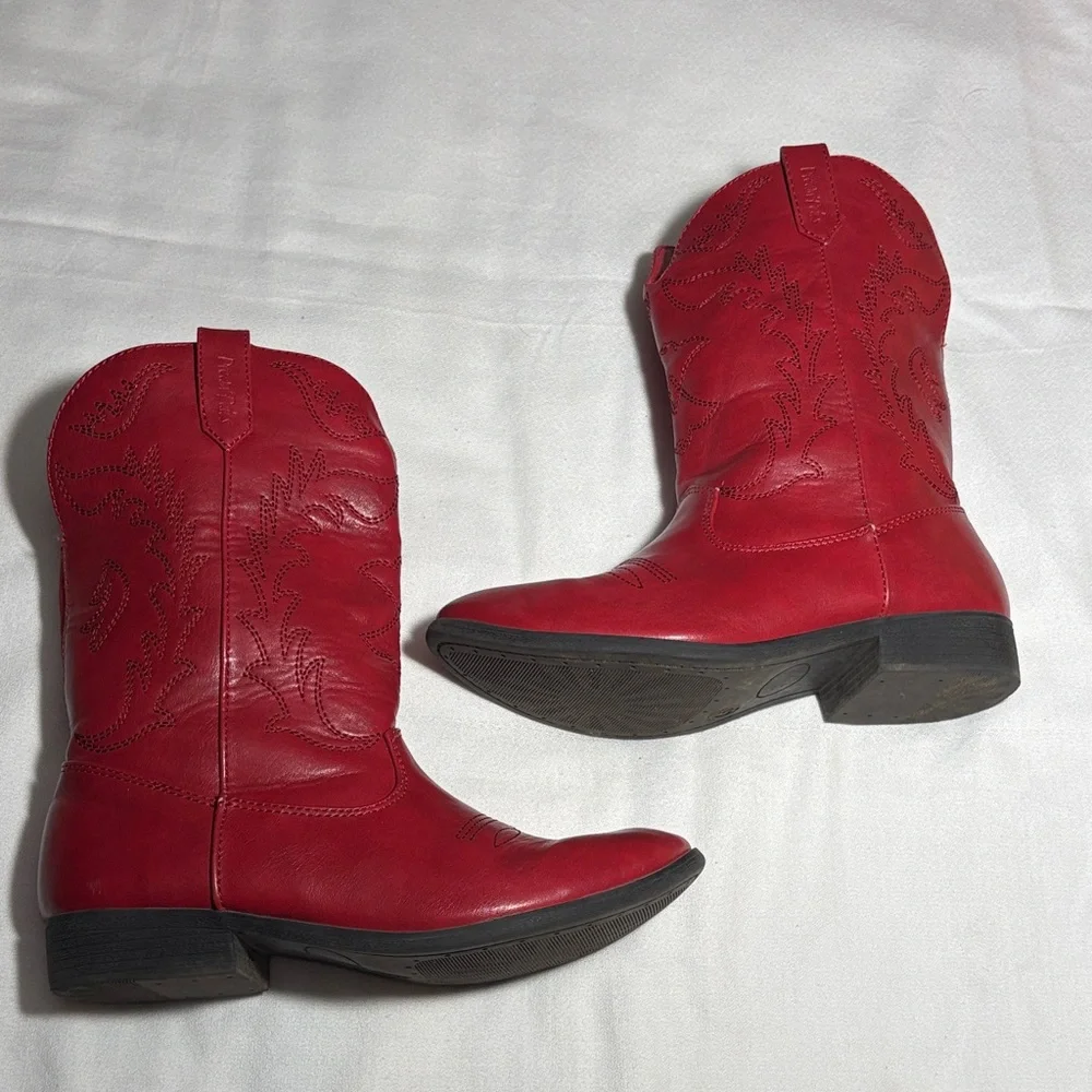 Dream Pairs Red Western Cowgirl Boots - Excellent Condition! Size 5